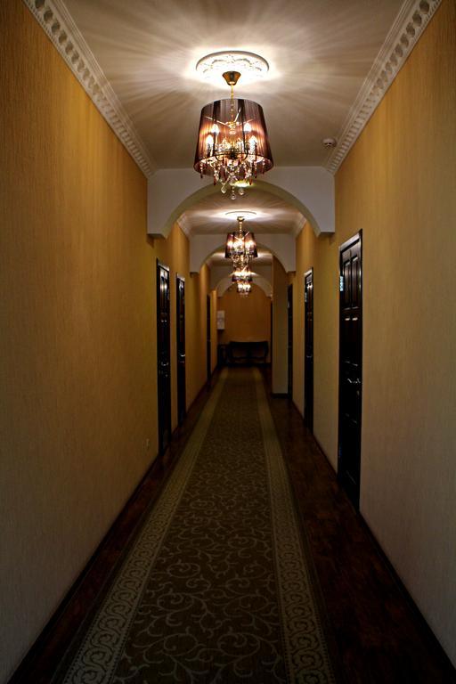 Hotel Meduza Charkov Buitenkant foto